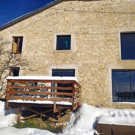Gite Rural Du Lac Genin Charix 外观 照片