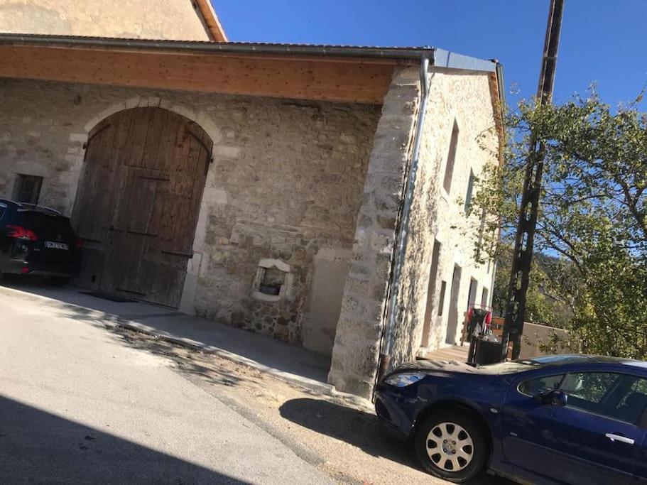 Gite Rural Du Lac Genin Charix 外观 照片